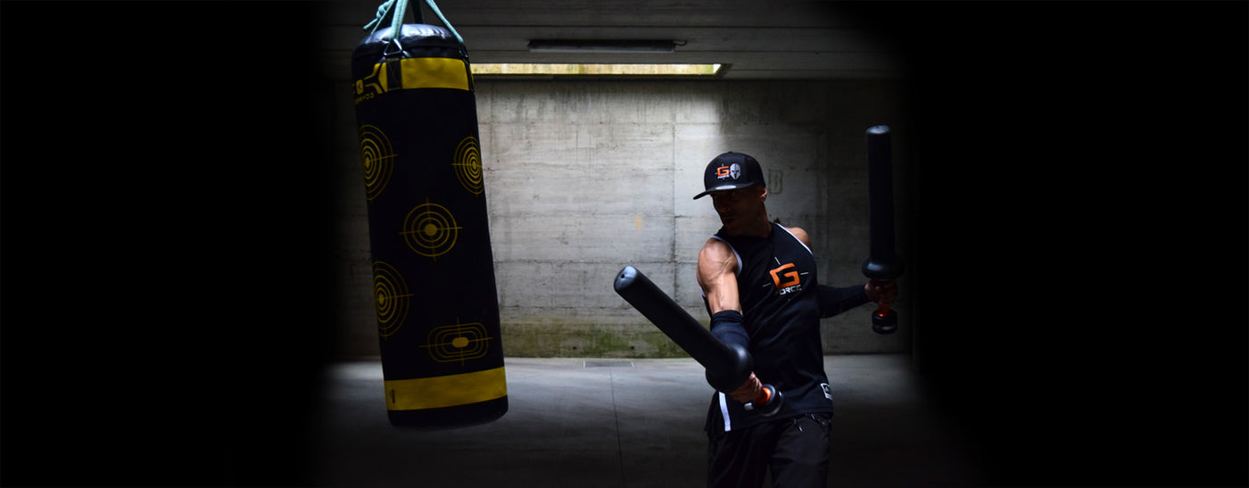 Become FITSWORD TRAINER: discipline inspired by the Combat world and conceived to train the whole body in an intense and complete way, both for the cardio and for the muscular part. FITSWORD TRAINING WITH PUNCHBAG